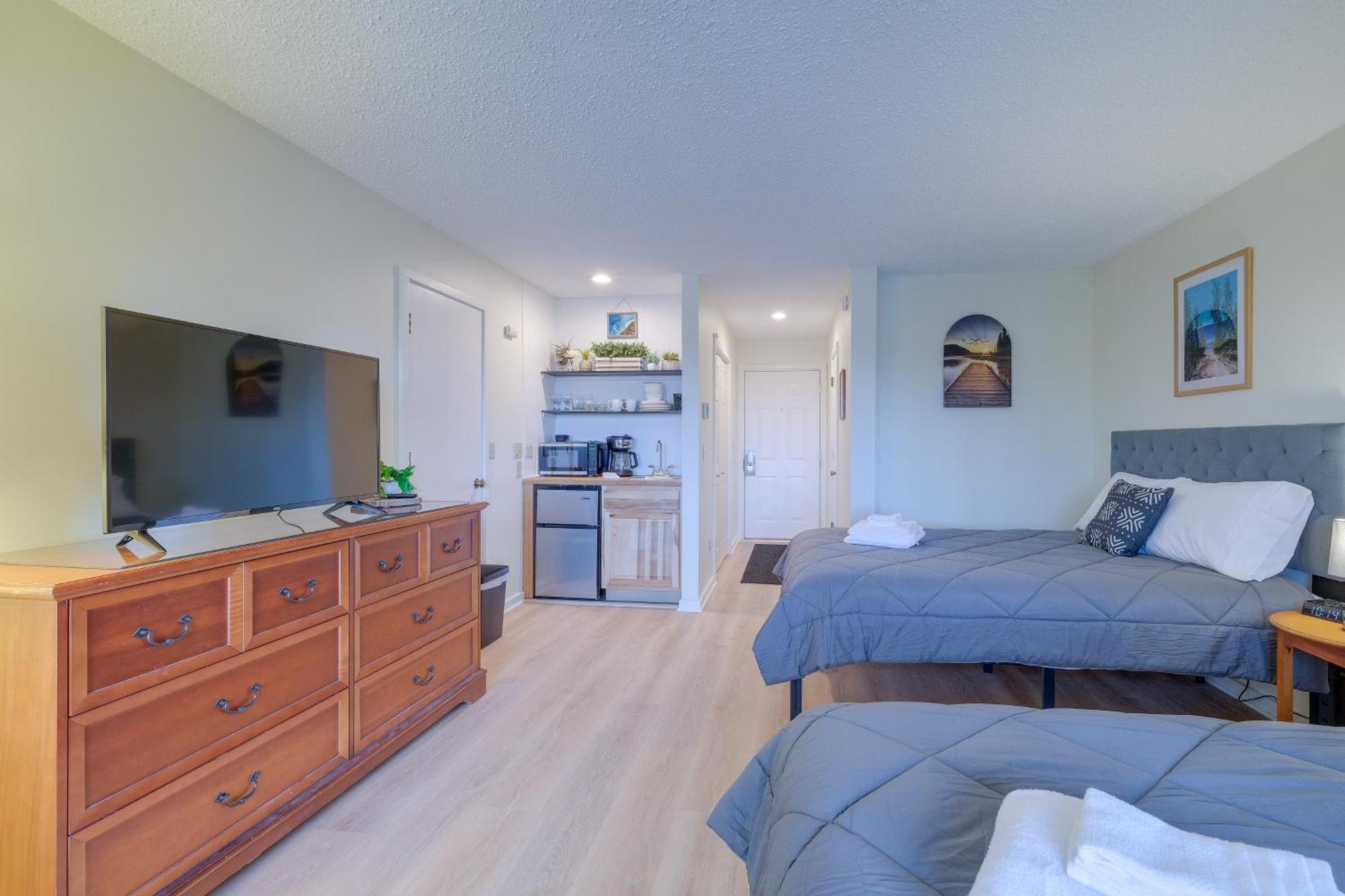 Bellaire Condo - Walk To Shanty Creek Resort! Exterior photo